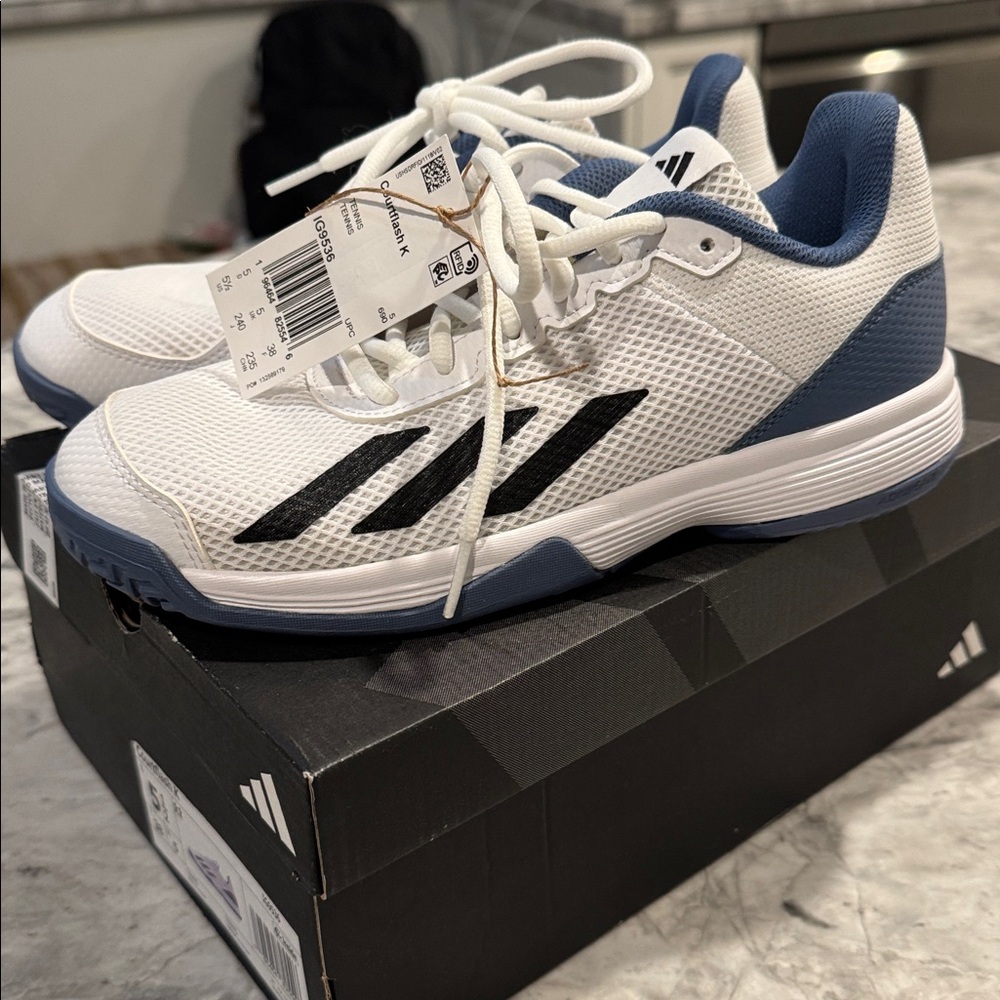 Adidas Courtflash K Sneakers - Black and White with Blue US 5 1/2 new in box